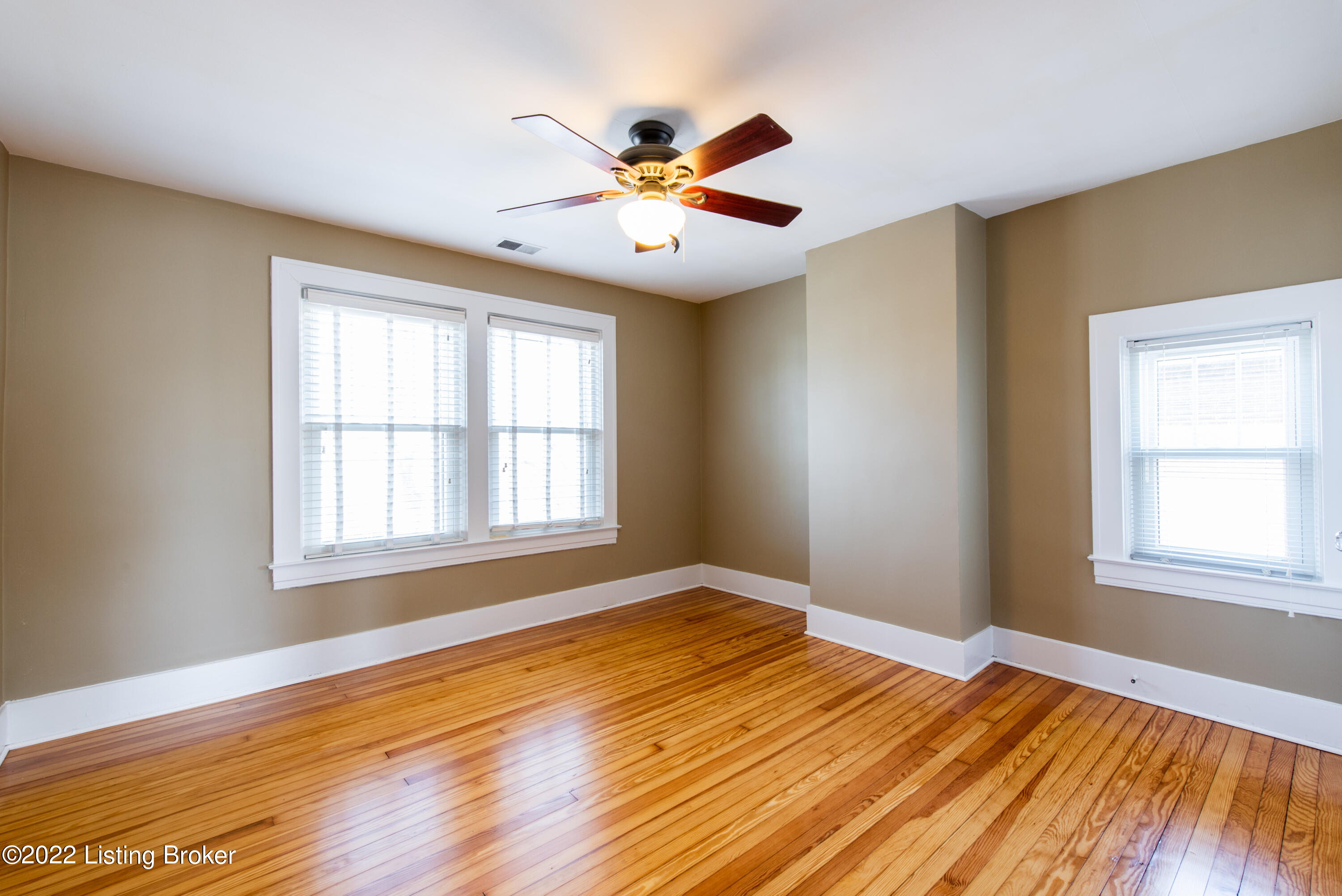1908 Rutherford Avenue Louisville, KY 40205 - Photo 31 of 57 9790