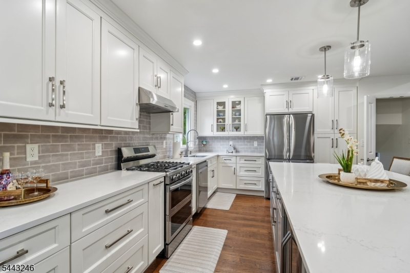1 Archbridge Lane Springfield, NJ 07081 - Photo 4 of 37