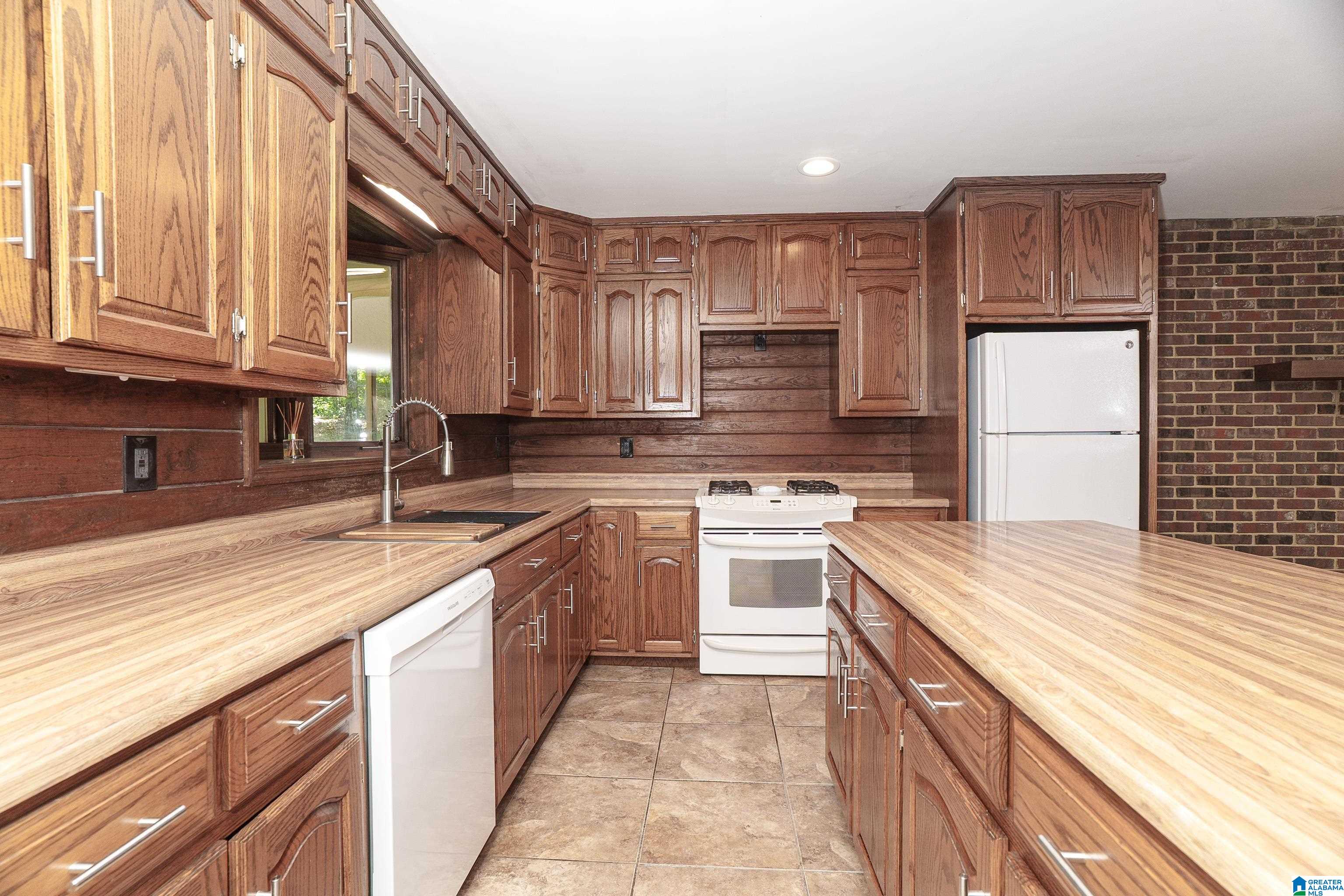 87 Roberts Road Ashville, AL 35953 - Photo 19 of 42