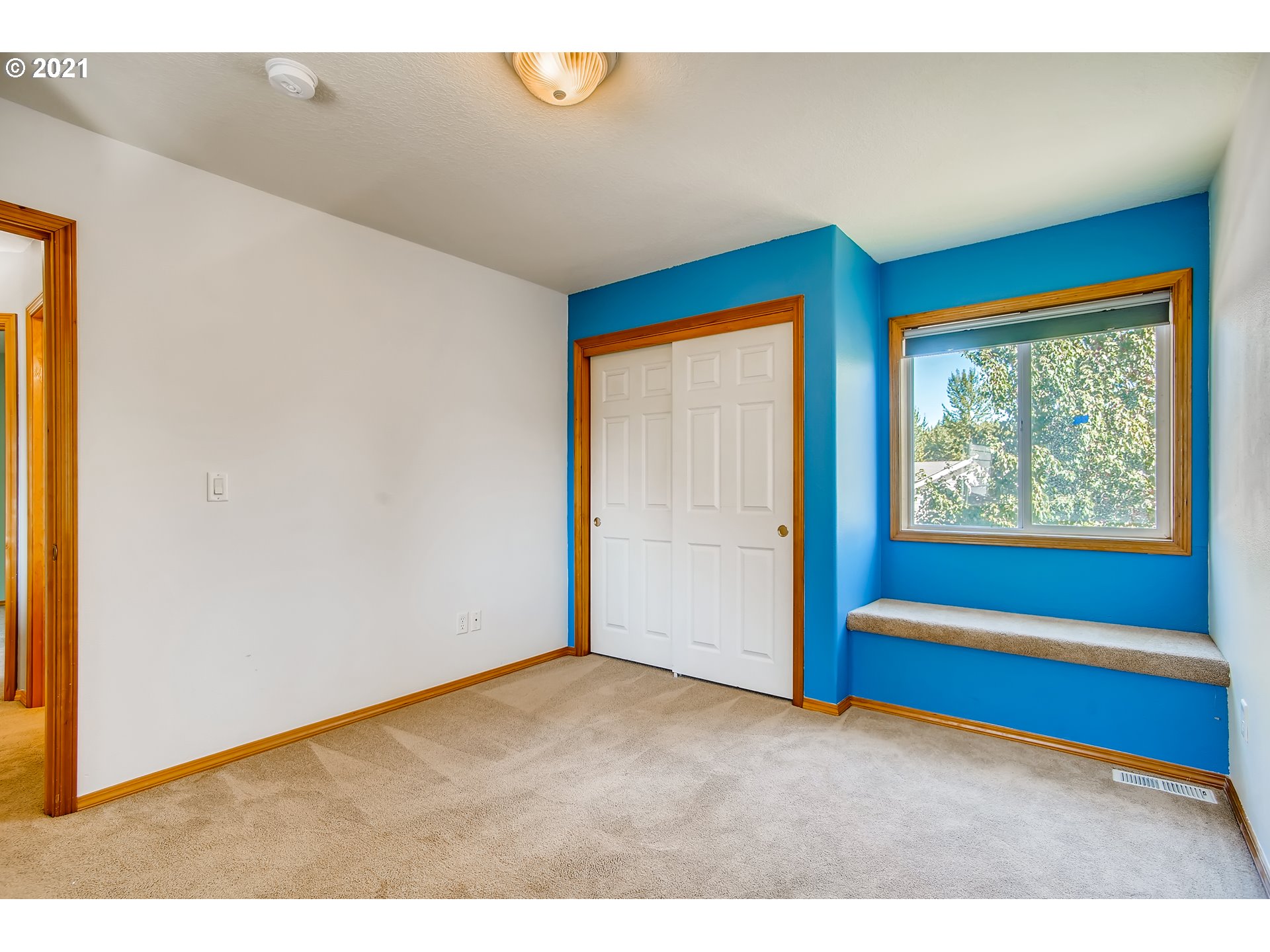 1919 Northeast Gertz Road Portland, OR 97211 - Photo 22 of 32 Gallery Image 22