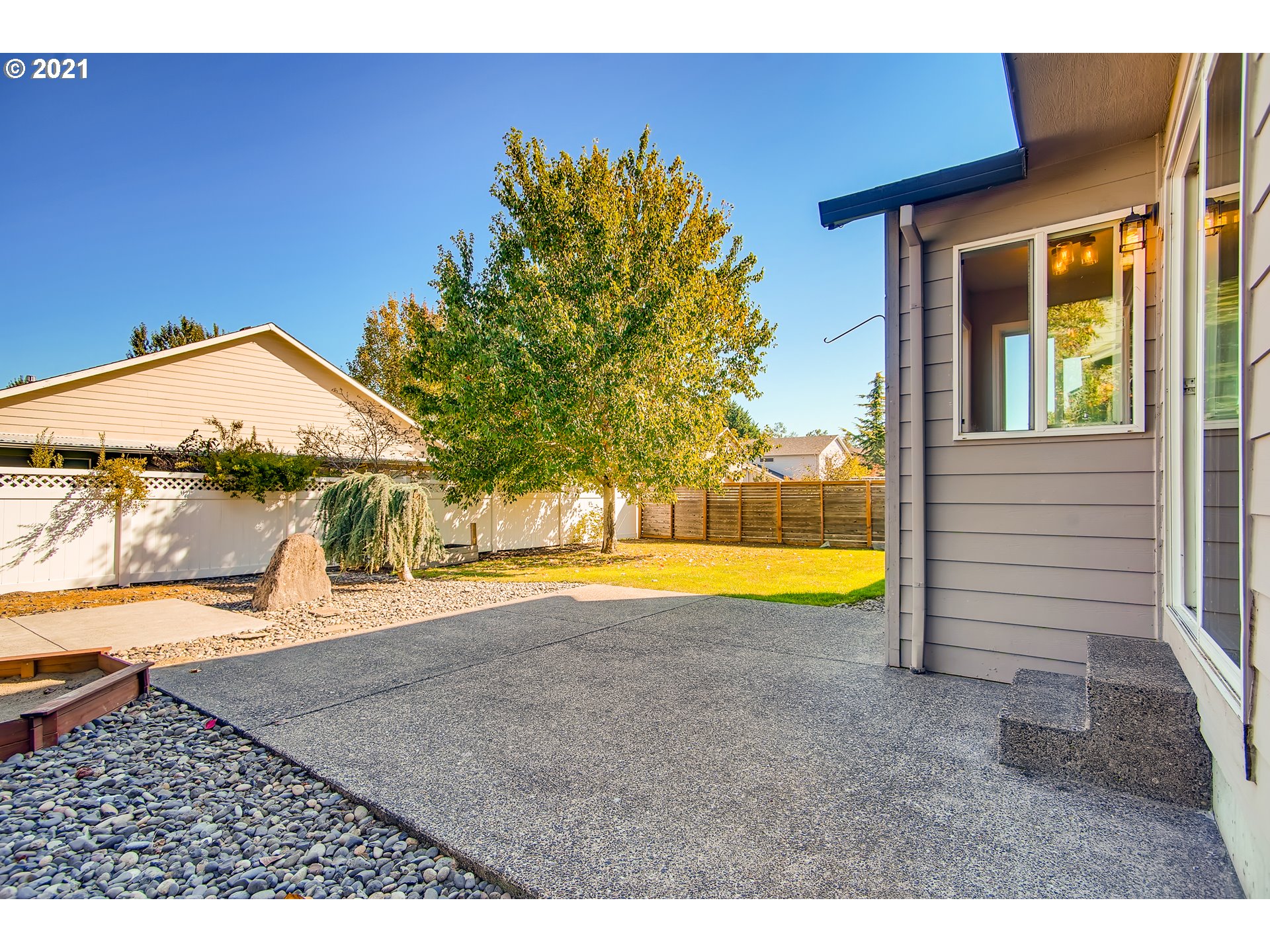 1919 Northeast Gertz Road Portland, OR 97211 - Photo 30 of 32 Gallery Image 30