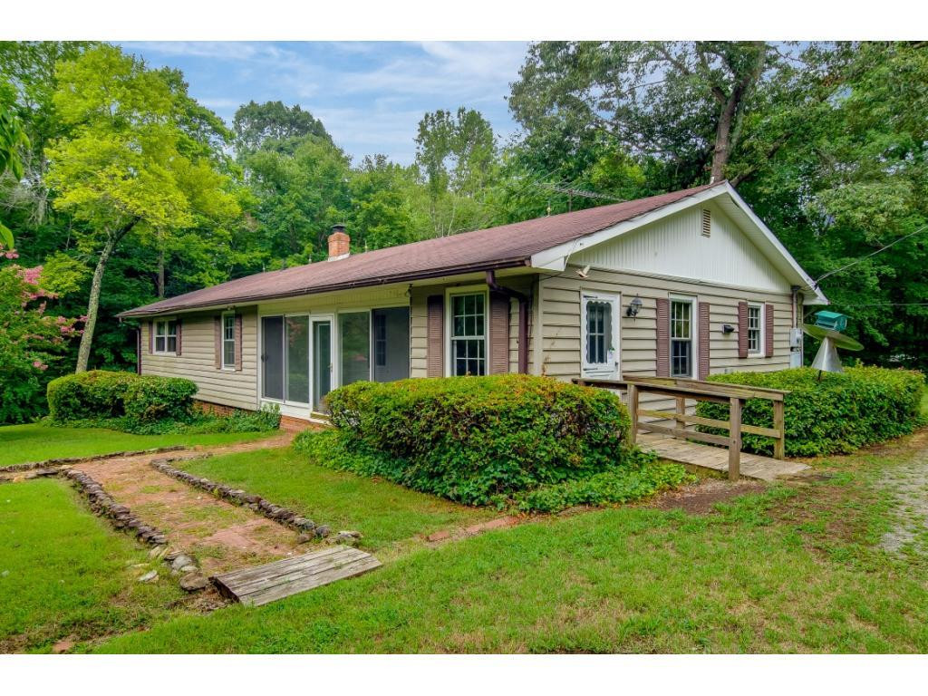 1364 Old Coach Road Graham, NC 27253 - Photo 1 of 24 Gallery Image 1