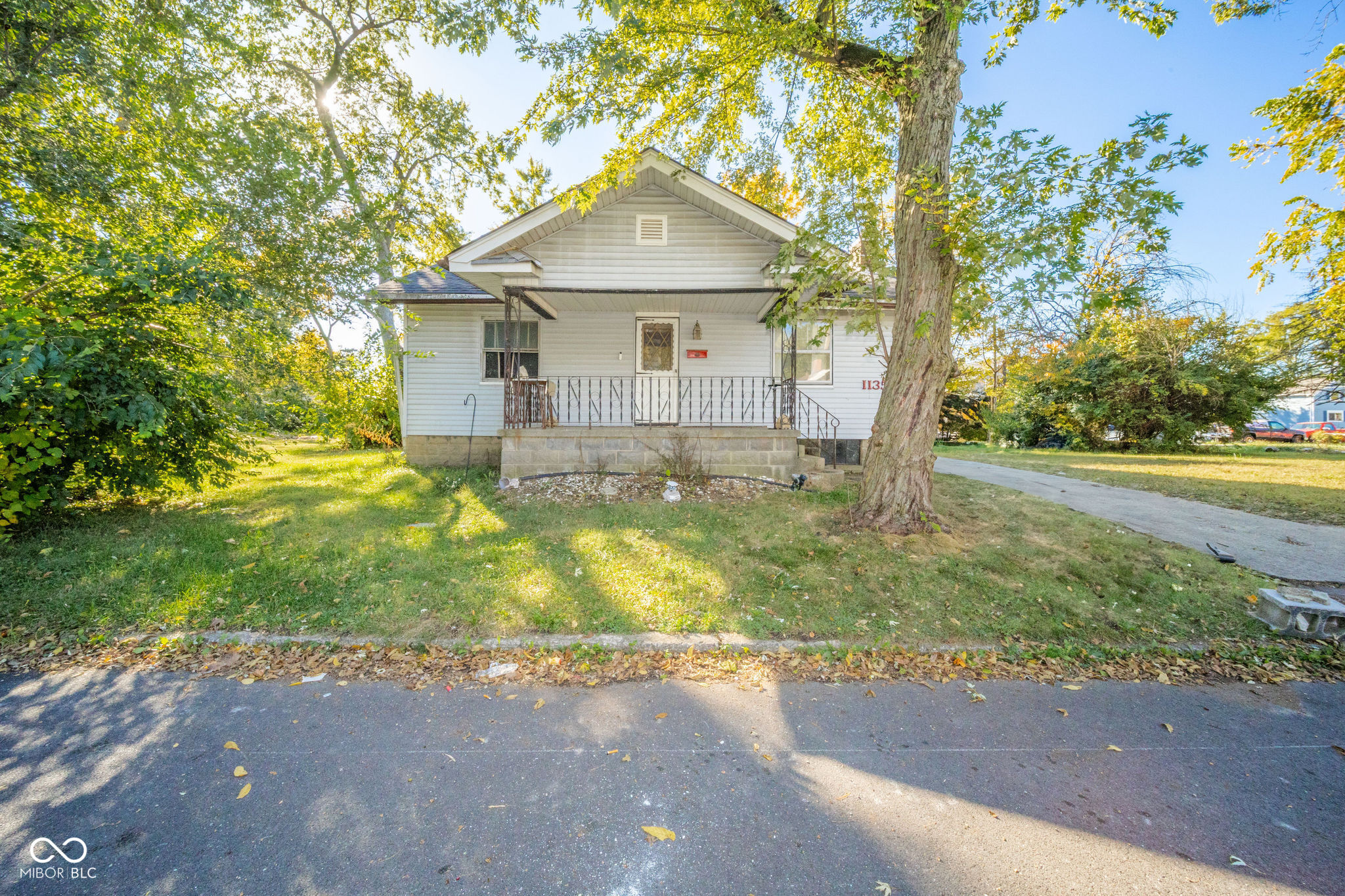 1135 Manor Court Anderson, IN 46016 - Photo 1 of 16