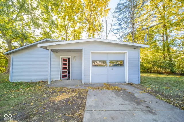 $72,000 | 1135 Manor Court, Anderson, IN 46016