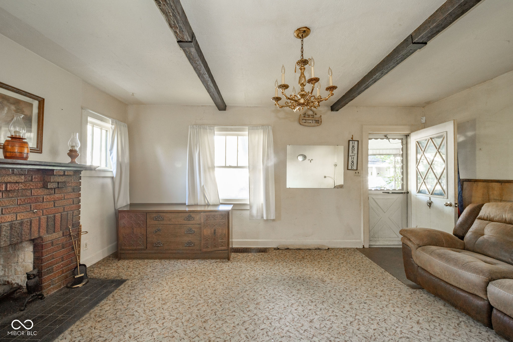 1135 Manor Court Anderson, IN 46016 - Photo 5 of 16