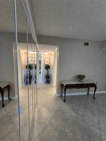 $2,900 | 634 Edgewater Drive, Unit 242, Dunedin, FL 34698