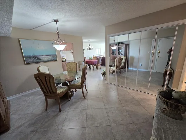 $2,900 | 634 Edgewater Drive, Unit 242, Dunedin, FL 34698