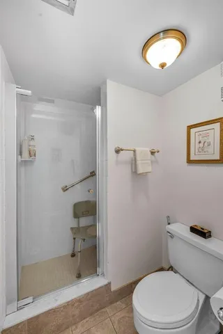 $2,900 | 634 Edgewater Drive, Unit 242, Dunedin, FL 34698