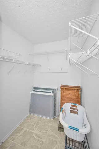 $2,900 | 634 Edgewater Drive, Unit 242, Dunedin, FL 34698