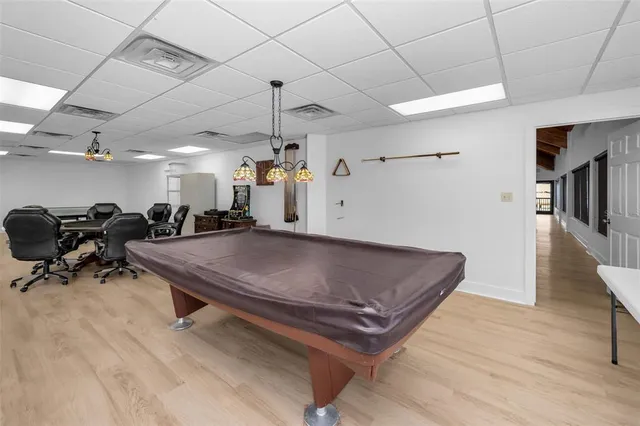 $2,900 | 634 Edgewater Drive, Unit 242, Dunedin, FL 34698