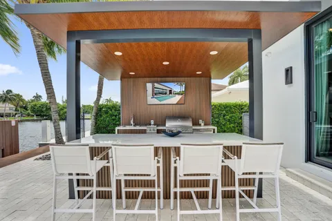 $7,999,000 | 2816 Northeast 38th Street, Fort Lauderdale, FL 33308