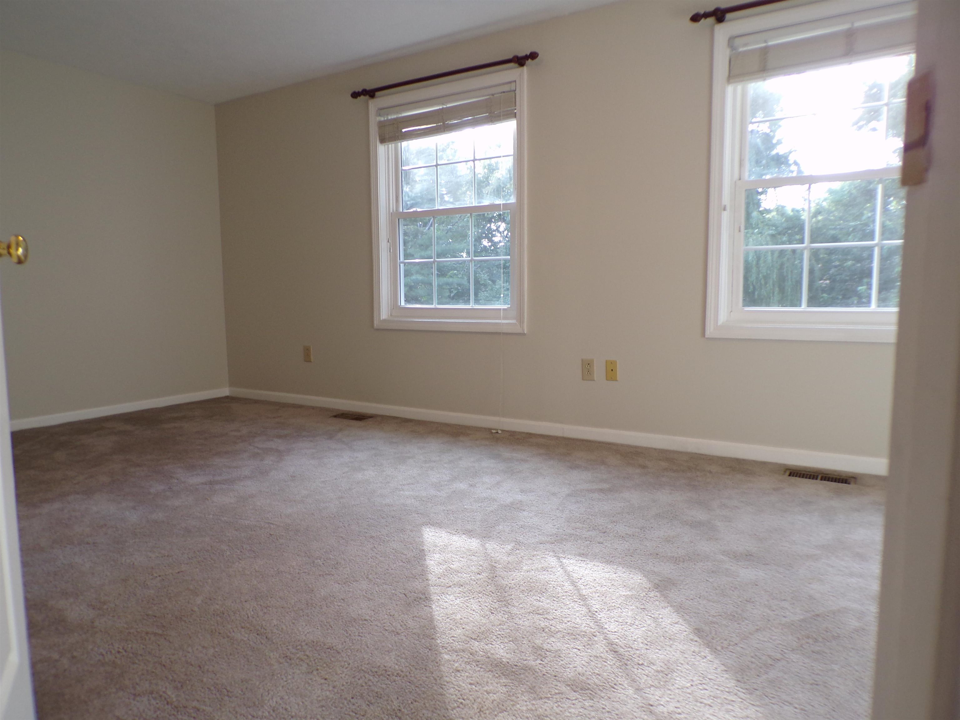 128 Weston Road Manchester, NH 03103 - Photo 15 of 21