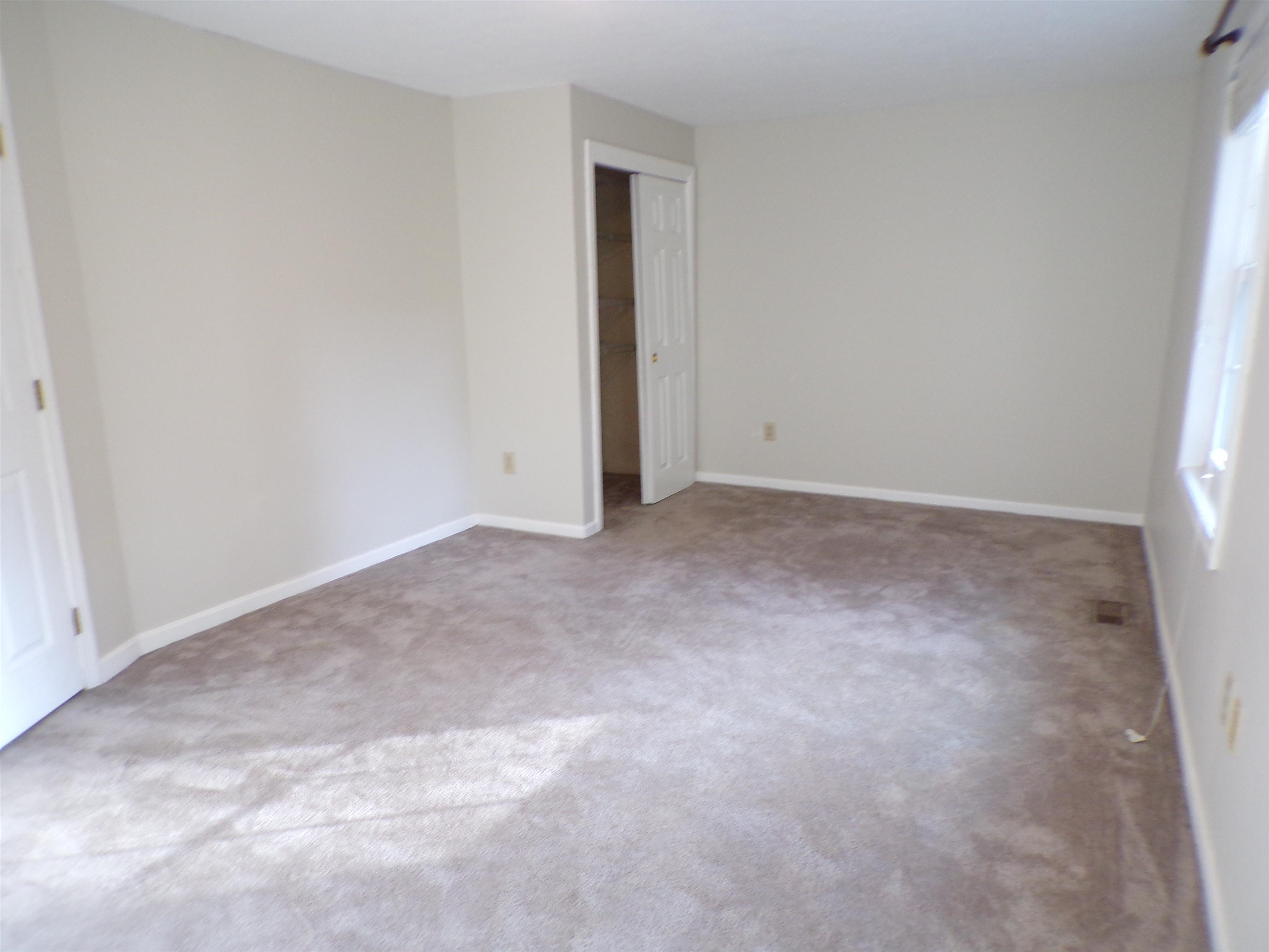 128 Weston Road Manchester, NH 03103 - Photo 17 of 21