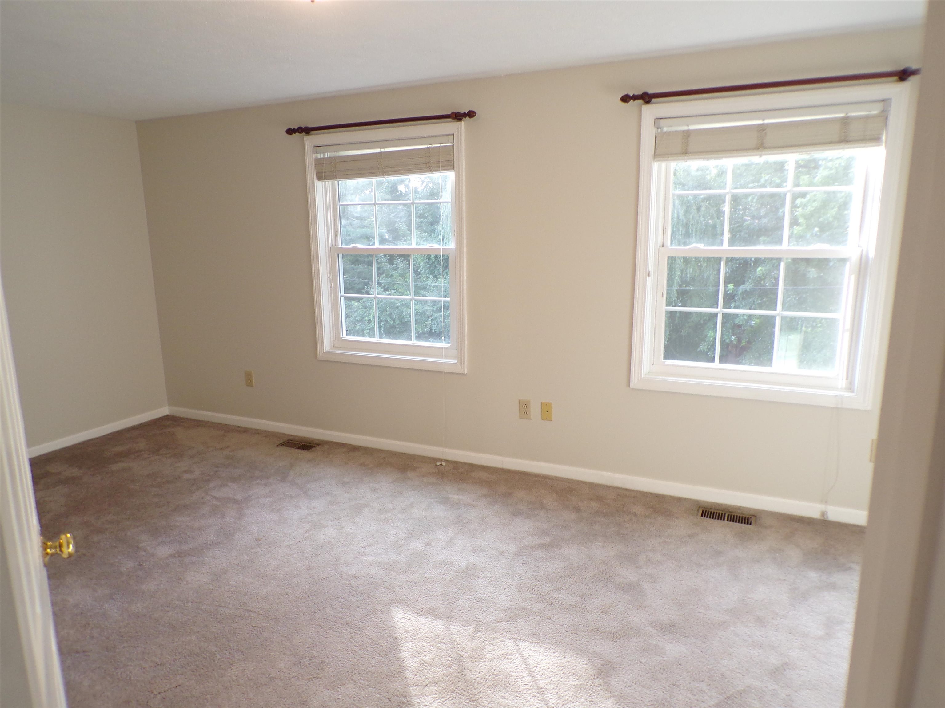 128 Weston Road Manchester, NH 03103 - Photo 18 of 21