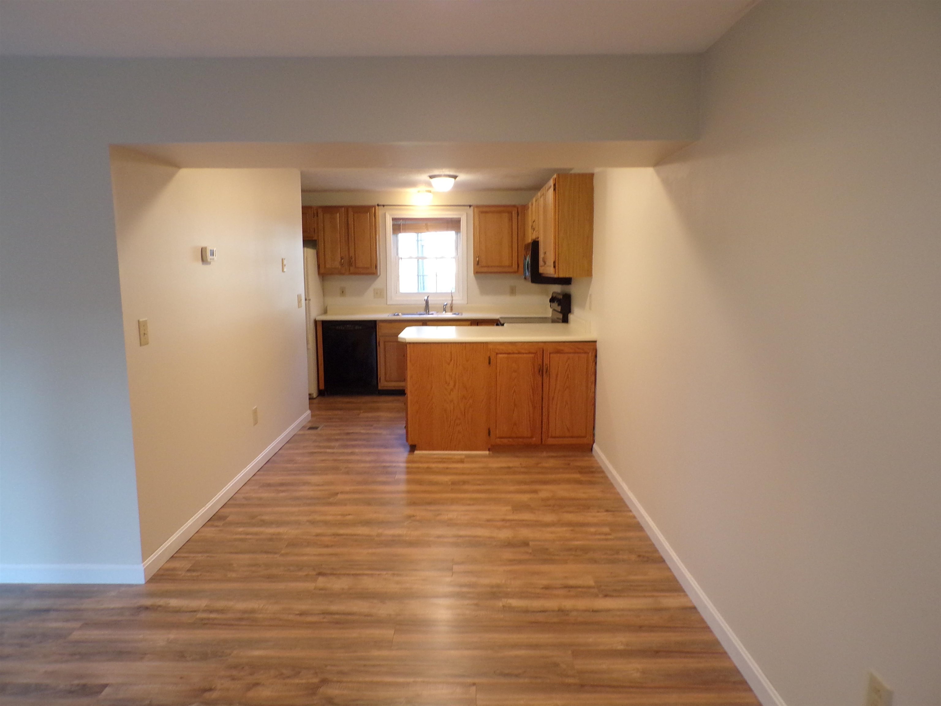 128 Weston Road Manchester, NH 03103 - Photo 6 of 21