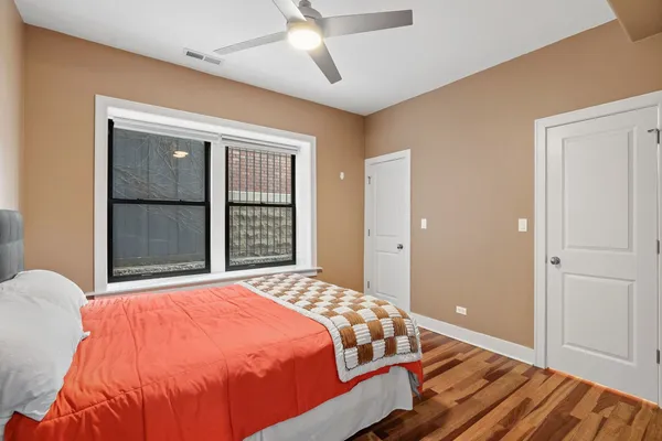 $374,900 | 1234 West Bryn Mawr Avenue, Unit G, Chicago, IL 60660