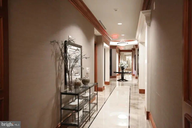 $665,000 | 8220 Crestwood Heights Drive, Unit 1410, McLean, VA 22102