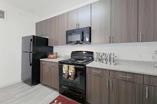 $1,155 | 5605 Springdale Road, Unit 111211, Austin, TX 78723