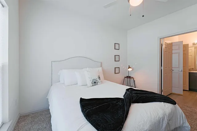 $1,155 | 5605 Springdale Road, Unit 111211, Austin, TX 78723