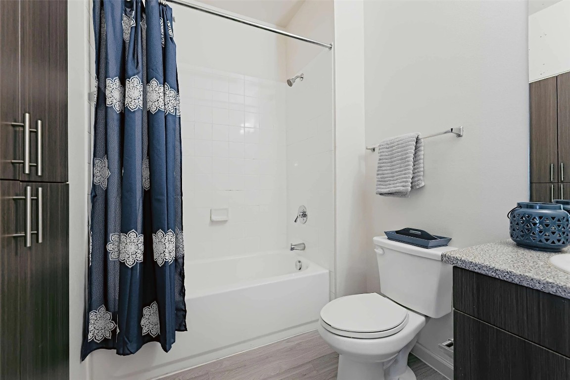 5605 Springdale Road, Unit 111211 Austin, TX 78723 - Photo 6 of 35 Up to 8 weeks free rent and waiving the standard deposit with approved credit and landlord verification.