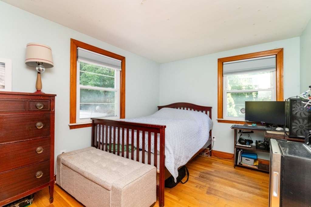 77 Clinton Road Weymouth, MA 02189 - Photo 18 of 38