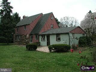 903 Church Road Oreland, PA 19075 - Photo 2 of 6 Gallery Image 2