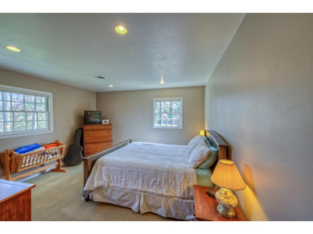 301 Robin Road Bristol, TN 37620 - Photo 13 of 36 Photo 13
