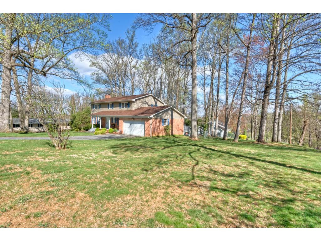 301 Robin Road Bristol, TN 37620 - Photo 31 of 36 Photo 31