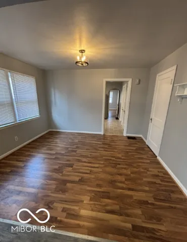 $1,100 | 102 Wallace Avenue, Indianapolis, IN 46201