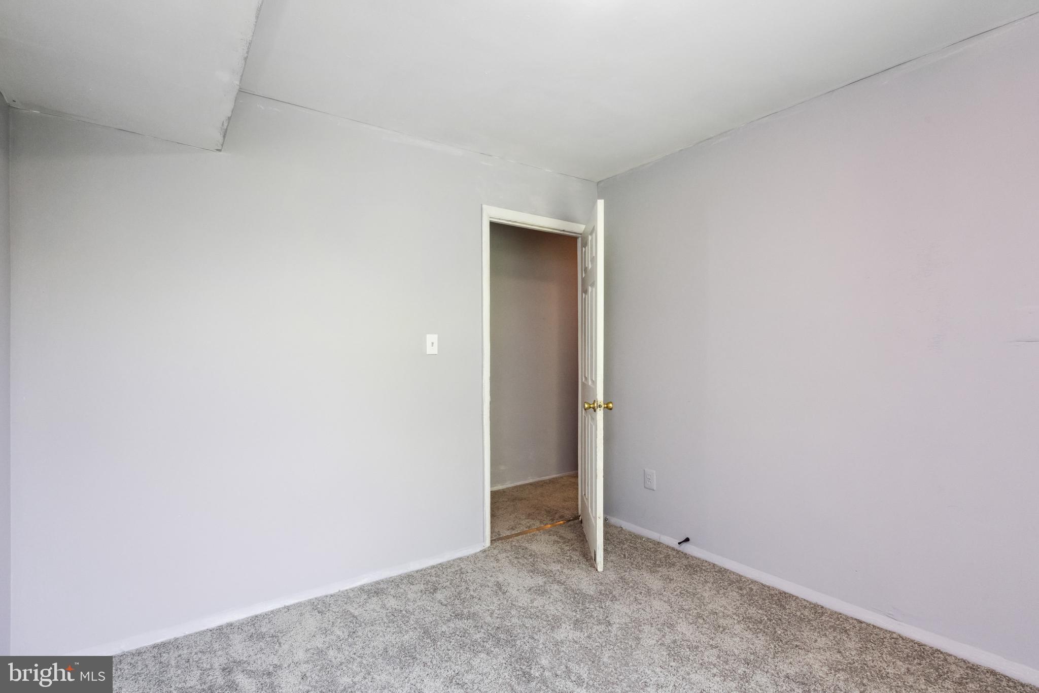 7979 Riggs Road, Unit 5 Hyattsville, MD 20783 - Photo 13 of 30 Den / office