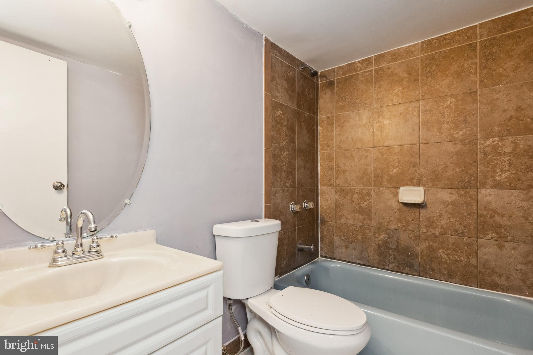 7979 Riggs Road, Unit 5 Hyattsville, MD 20783 - Photo 18 of 30 bathroom
