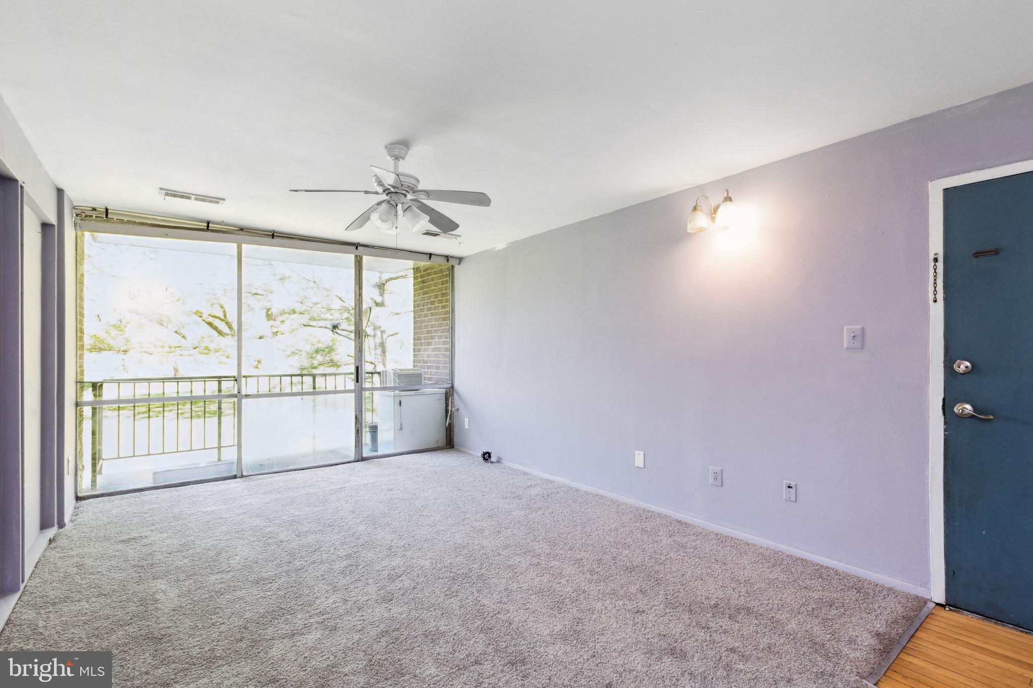 7979 Riggs Road, Unit 5 Hyattsville, MD 20783 - Photo 4 of 30 Living Room