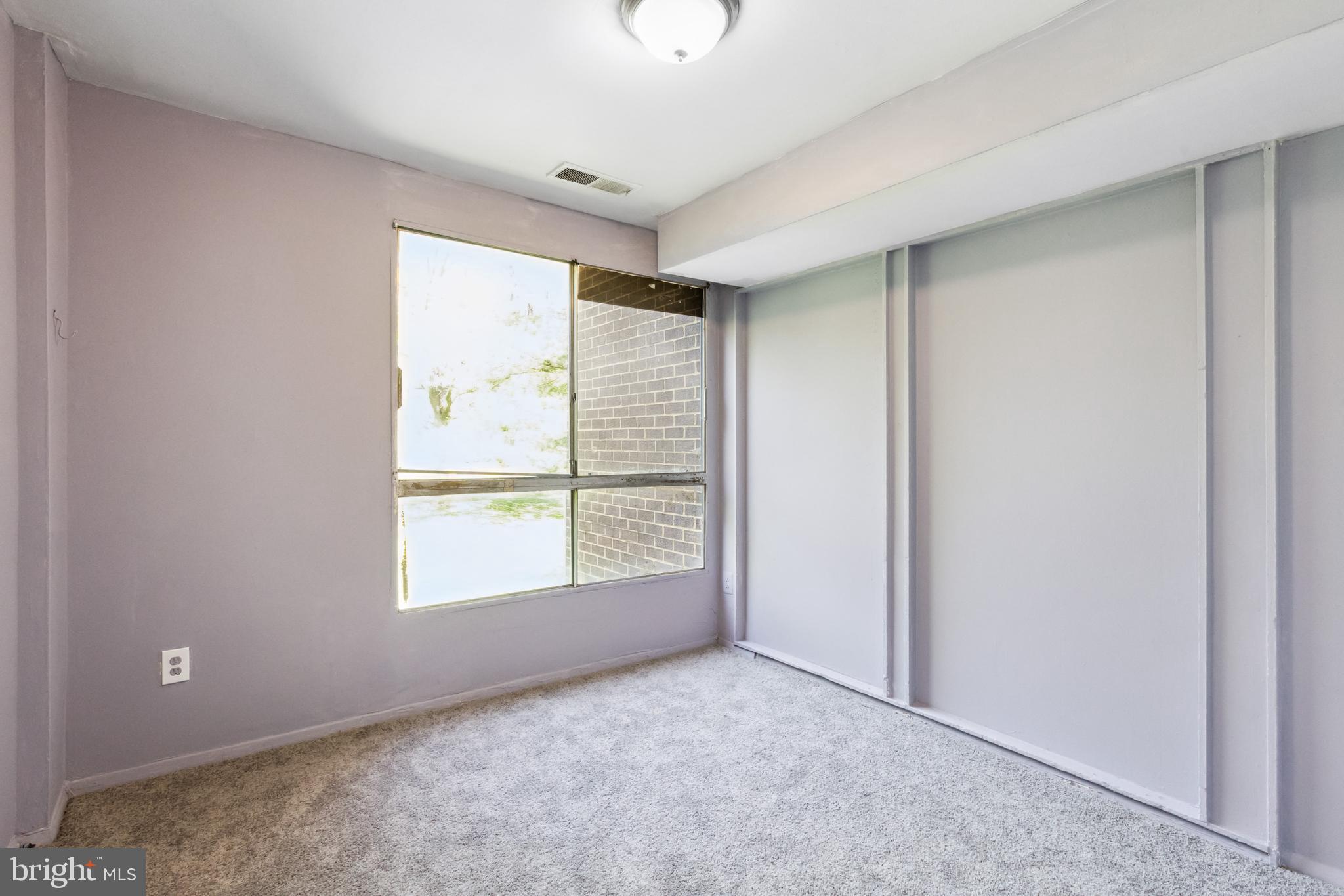 7979 Riggs Road, Unit 5 Hyattsville, MD 20783 - Photo 7 of 30 Den / office