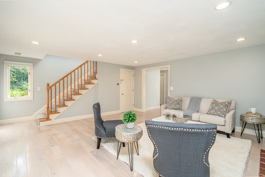 18 Potter Pond, Unit 18 Lexington, MA 02421 - Photo 18 of 42 Gallery Image 18