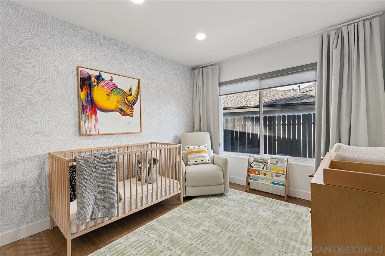101 Rodney Avenue Encinitas, CA 92024 - Photo 19 of 31 a living room with furniture and a window