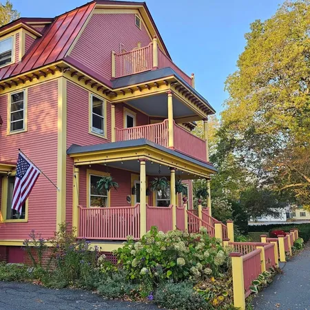 $2,599,000 | 41 Pleasant Street, Woodstock, VT 05091