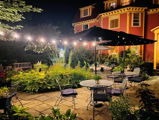 $2,599,000 | 41 Pleasant Street, Woodstock, VT 05091