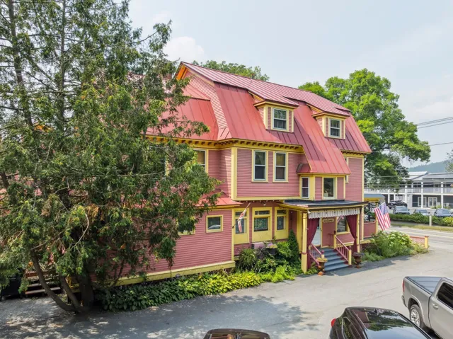 $2,599,000 | 41 Pleasant Street, Woodstock, VT 05091