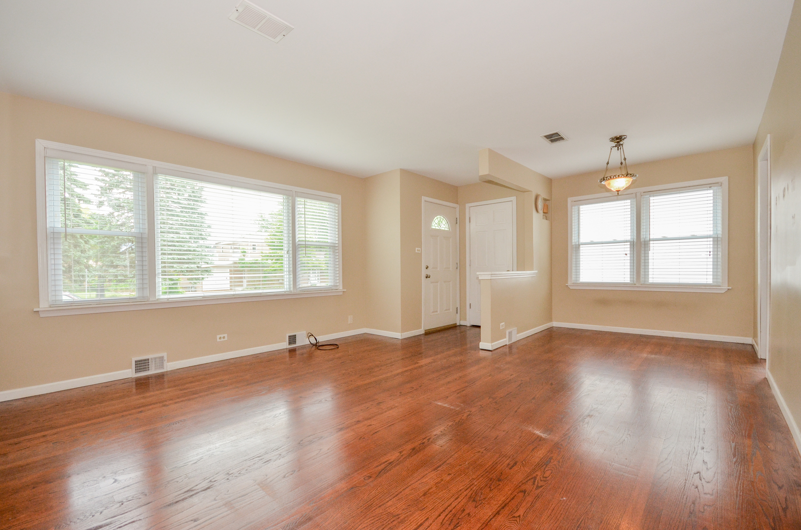 812 Highland Avenue Glen Ellyn, IL 60137 - Photo 3 of 13