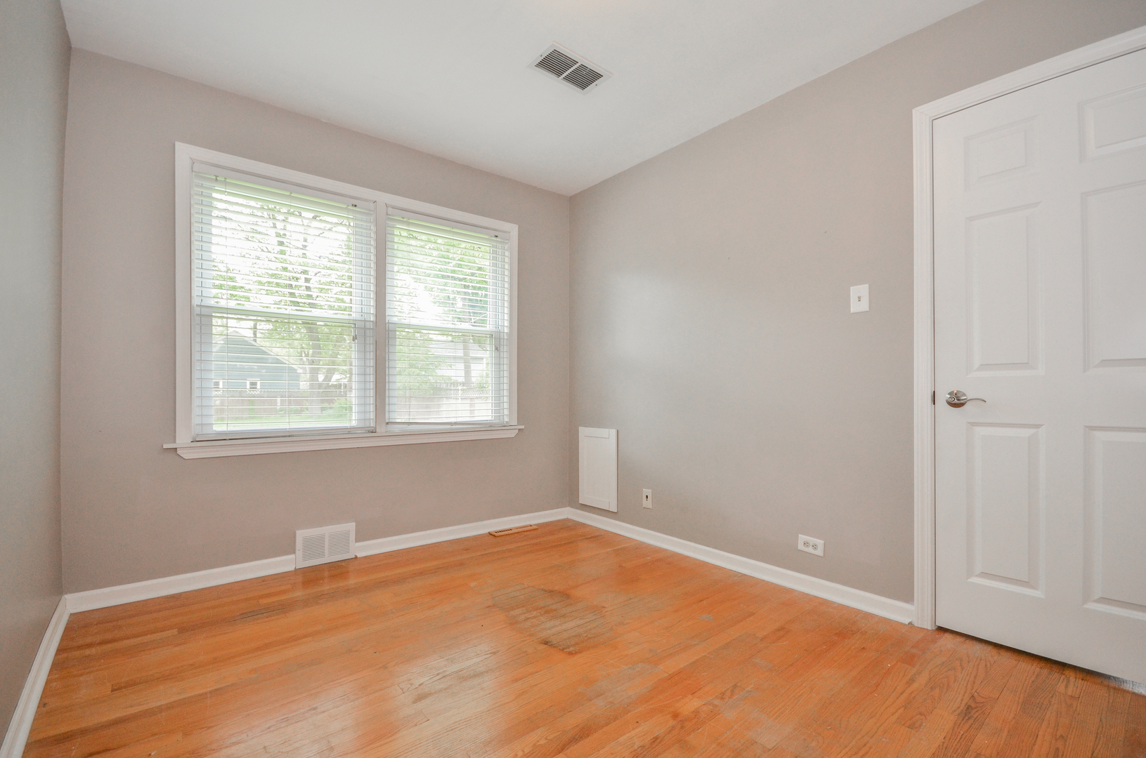 812 Highland Avenue Glen Ellyn, IL 60137 - Photo 6 of 13