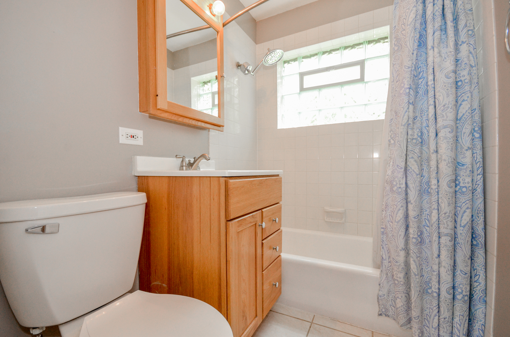 812 Highland Avenue Glen Ellyn, IL 60137 - Photo 8 of 13