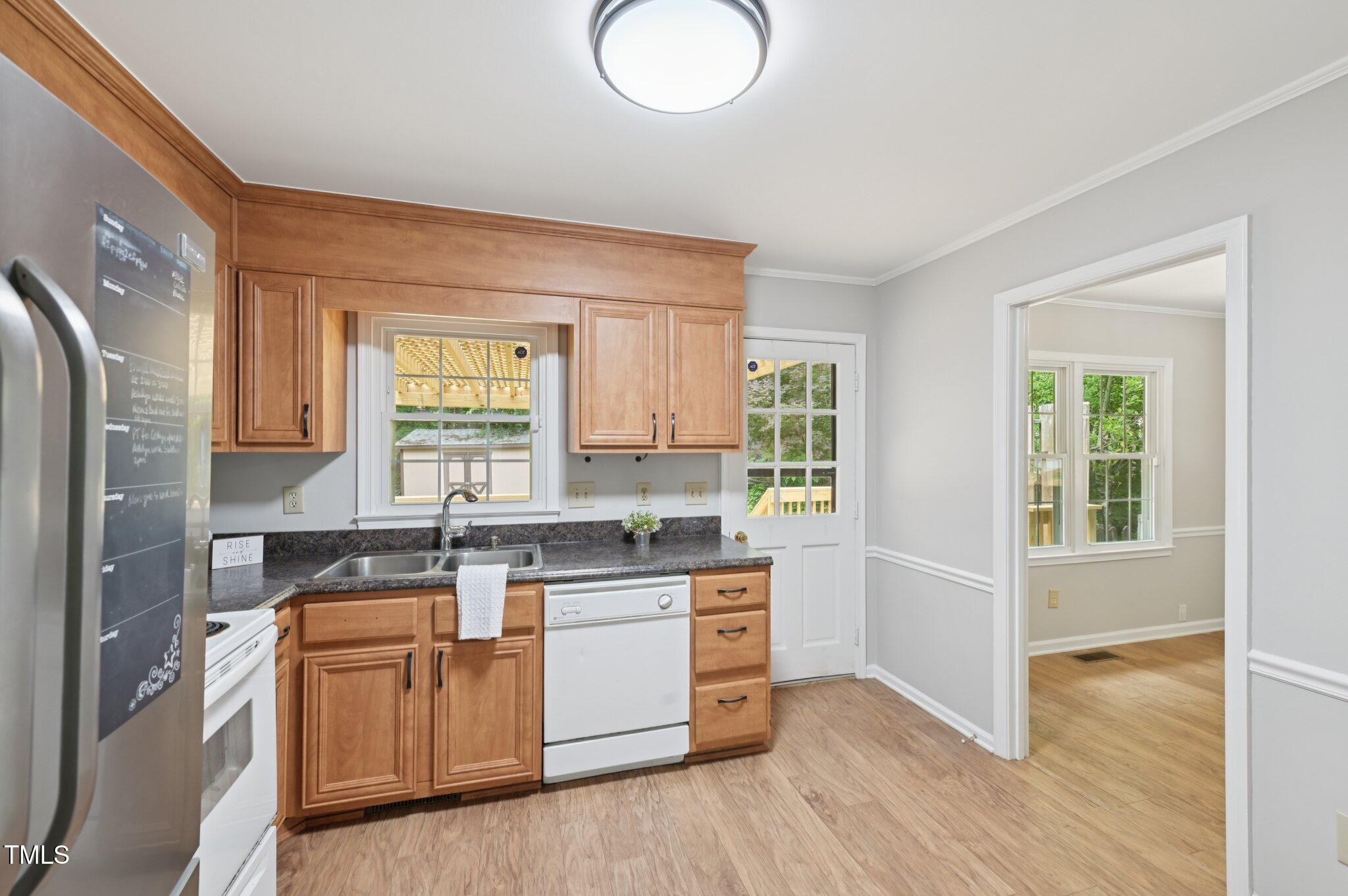 1308 Swallow Drive Raleigh, NC 27606 - Photo 6 of 33 14-web-or-mls-Swallow Dr-0506-014