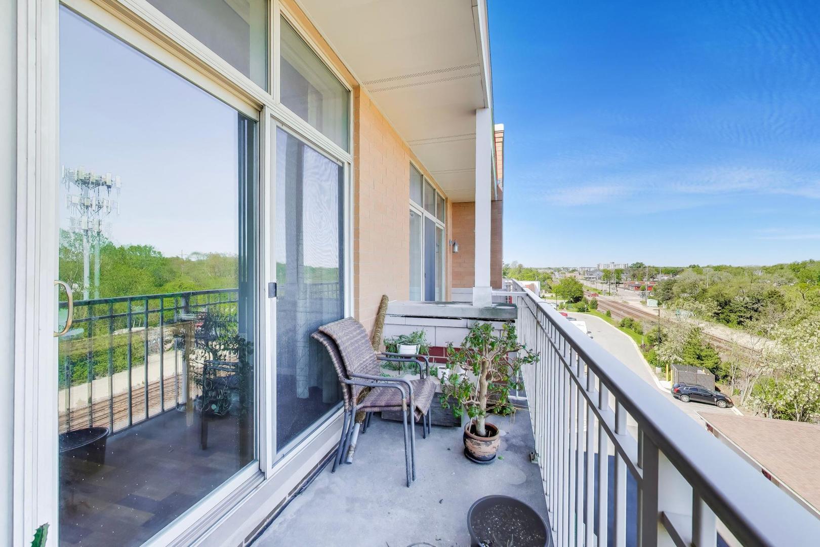 500 East St Charles Road, Unit 510 Lombard, IL 60148 - Photo 20 of 28 a view of balcony with furniture
