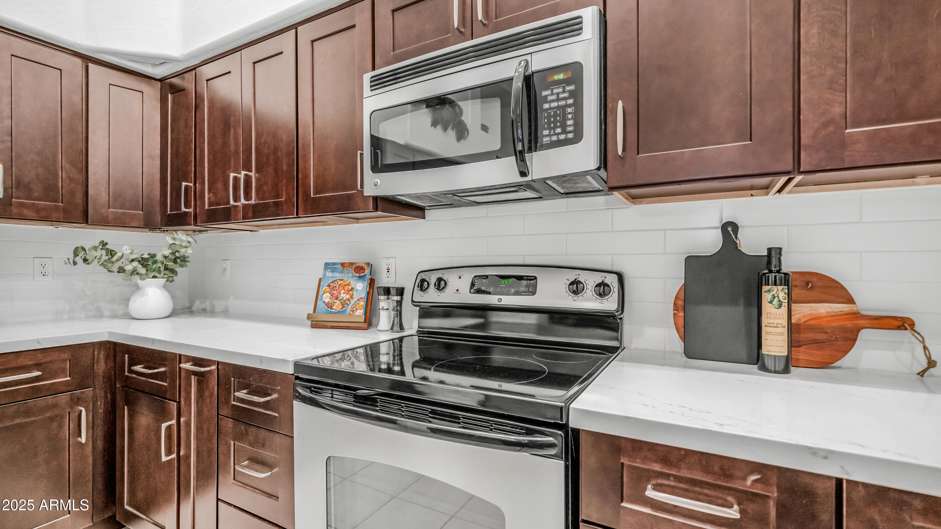 6334 East Viewmont Drive, Unit 17 Mesa, AZ 85215 - Photo 9 of 39 Kitchen