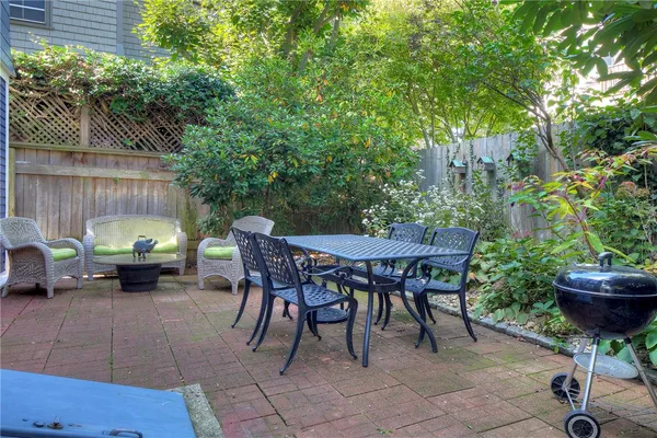 $1,275,000 | 98 John Street, Newport, RI 02840