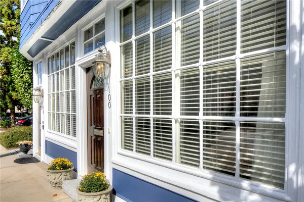 $1,275,000 | 98 John Street, Newport, RI 02840