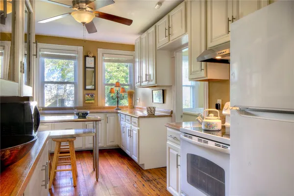 $1,275,000 | 98 John Street, Newport, RI 02840