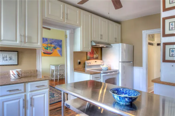 $1,275,000 | 98 John Street, Newport, RI 02840