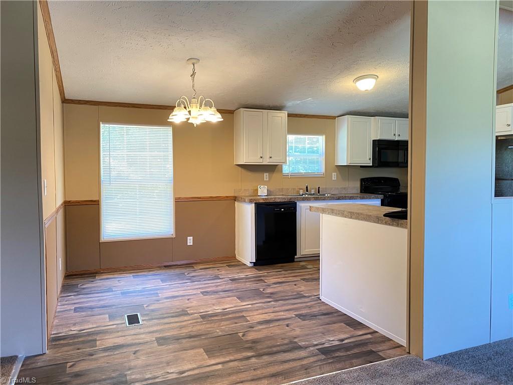 611 Comer Road Stoneville, NC 27048 - Photo 4 of 20 Gallery Image 4