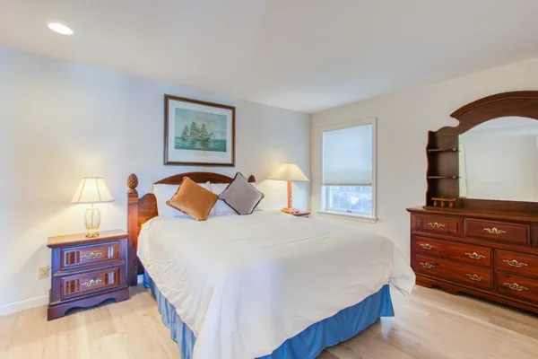 $560,000 | 133 Atlantic Avenue, Unit 81A, Boothbay Harbor, ME 04538